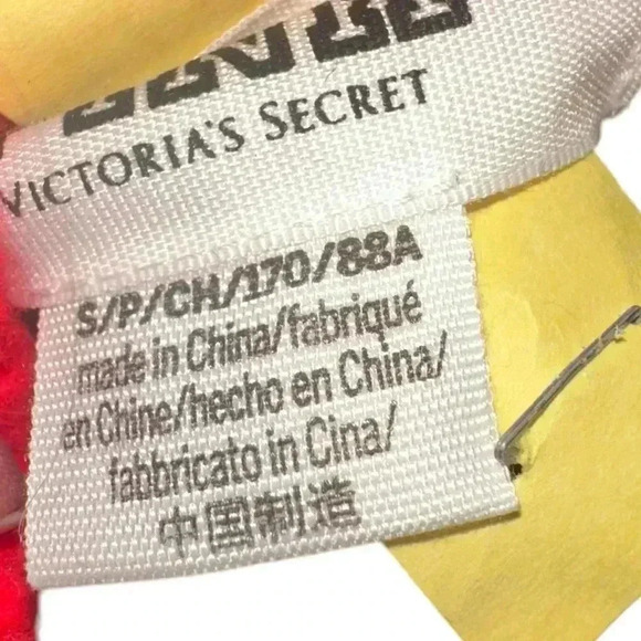 Two PINK Victoria Secret knitted boyfriend sweaters … - Picture 12 of 16